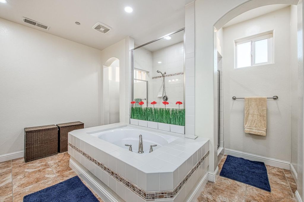 Image 47 of property listing at 10509 N Sierra Vista Avenue, Fresno, CA 93730