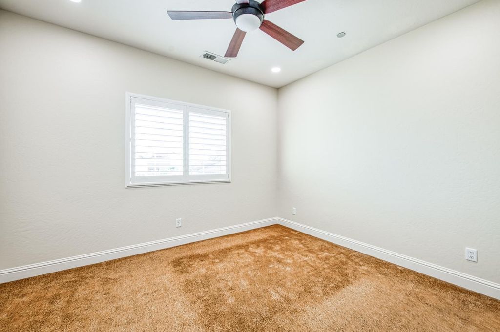 Image 53 of property listing at 10509 N Sierra Vista Avenue, Fresno, CA 93730