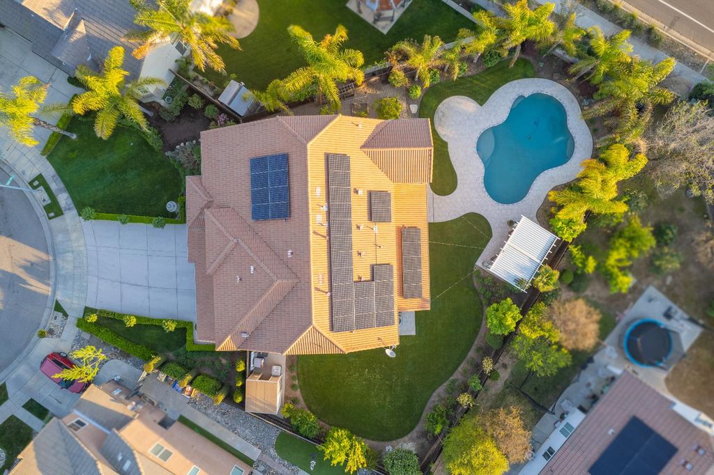 Image 58 of property listing at 10509 N Sierra Vista Avenue, Fresno, CA 93730