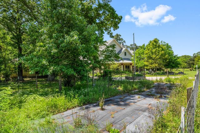 11900 Womack Cemetery Road, Montgomery, TX 77316