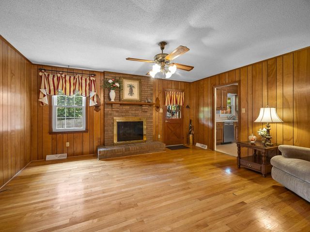 103 Windy Rush Road, Spartanburg, SC 29301