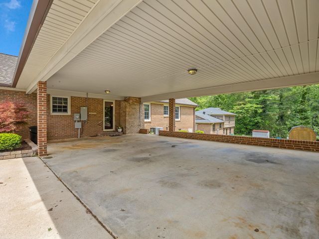 103 Windy Rush Road, Spartanburg, SC 29301