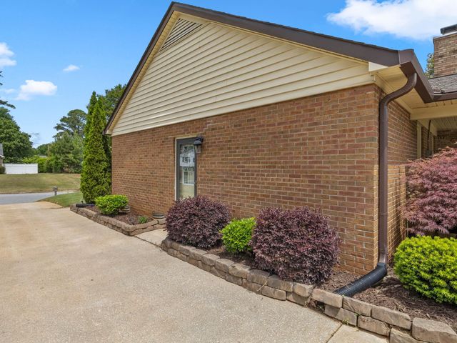 103 Windy Rush Road, Spartanburg, SC 29301