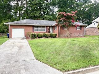861 Cascade DR, Newport News, VA 23608