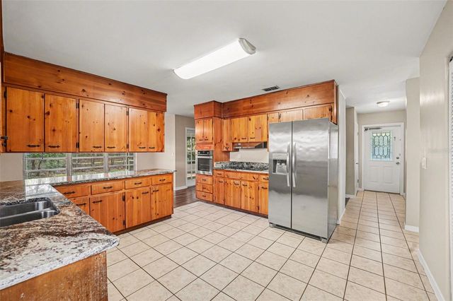 521 W PALMEDEN DRIVE, Lakeland, FL 33803
