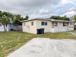 5819 NW 37th Street, Virginia Gardens, FL 33166
