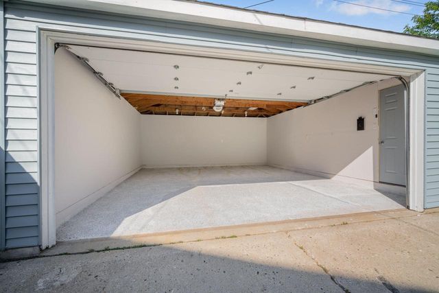 2435 N 57th STREET, Milwaukee, WI 53210