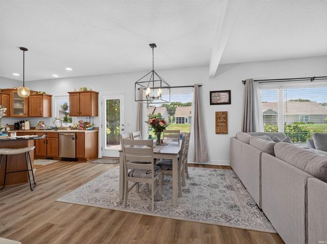 7201 Allenbrook Boulevard, Fort Wayne, IN 46835