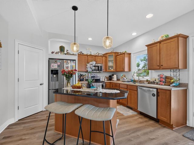 7201 Allenbrook Boulevard, Fort Wayne, IN 46835