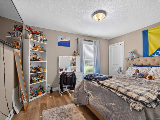 7201 Allenbrook Boulevard, Fort Wayne, IN 46835