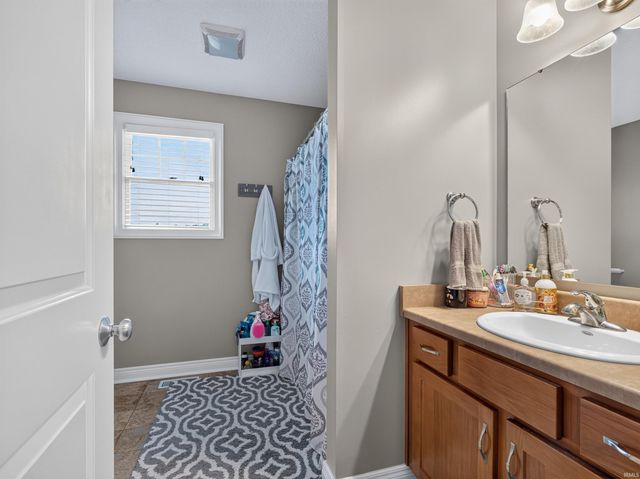 7201 Allenbrook Boulevard, Fort Wayne, IN 46835