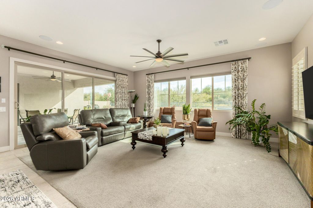 Image 19 of property listing at 4467 E TONTO Place, Chandler, AZ 85249