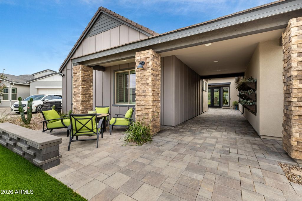 Image 4 of property listing at 4467 E TONTO Place, Chandler, AZ 85249