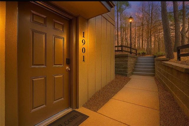 1901 Cumberland Court, Smyrna, GA 30080