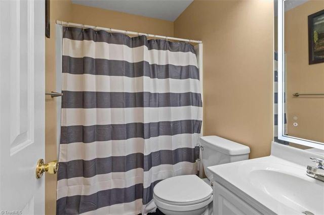 5125 Old Plantation Circle, Winston-salem, NC 27104