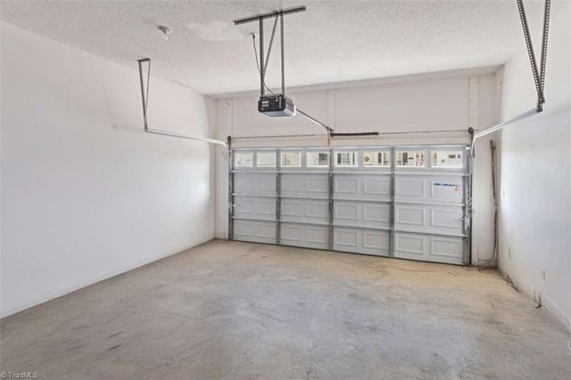5125 Old Plantation Circle, Winston-salem, NC 27104