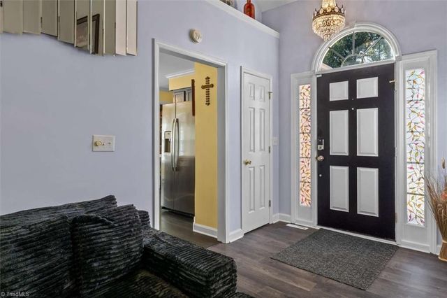 5125 Old Plantation Circle, Winston-salem, NC 27104