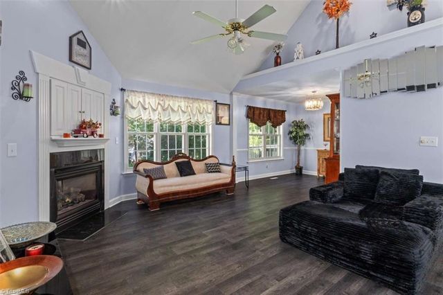 5125 Old Plantation Circle, Winston-salem, NC 27104