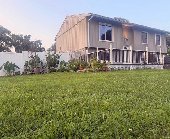 3121 Peddlers Village Road, Goshen, IN 46526