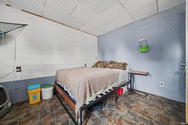 3121 Peddlers Village Road, Goshen, IN 46526