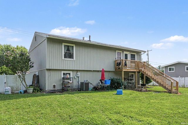 3121 Peddlers Village Road, Goshen, IN 46526
