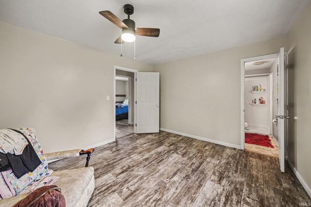 3121 Peddlers Village Road, Goshen, IN 46526