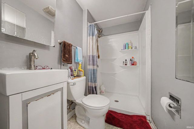 3121 Peddlers Village Road, Goshen, IN 46526