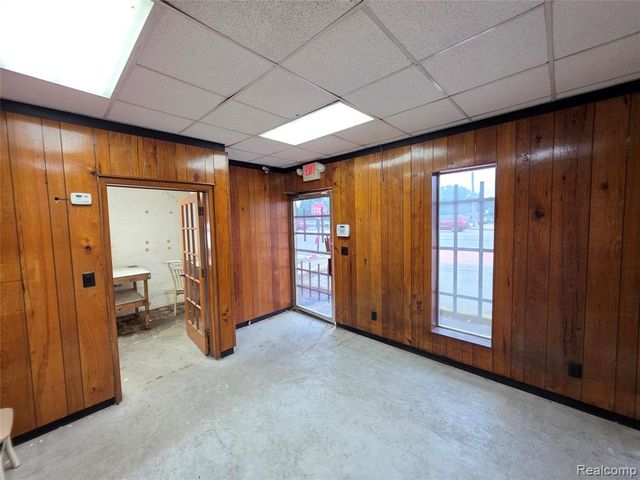 25249 W Warren Street, Dearborn Heights, MI 48127