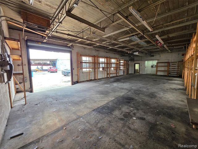25249 W Warren Street, Dearborn Heights, MI 48127