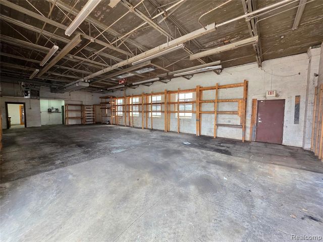 25249 W Warren Street, Dearborn Heights, MI 48127