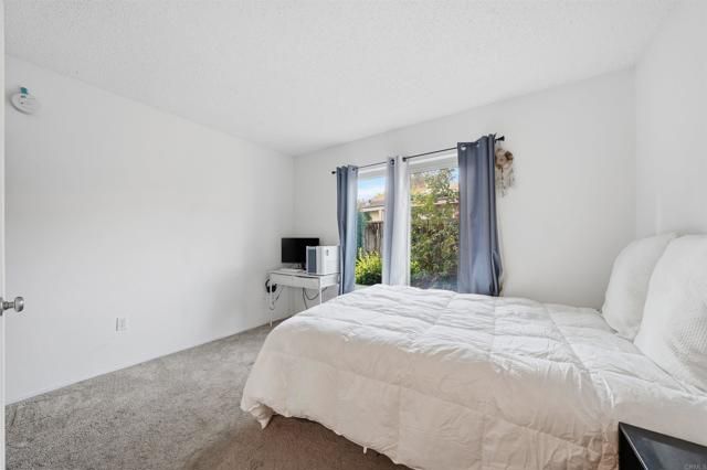 2327 Amber Lane, Escondido, CA 92026