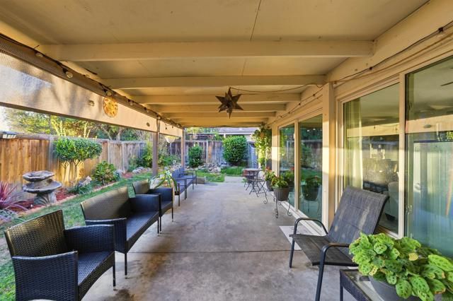 2327 Amber Lane, Escondido, CA 92026