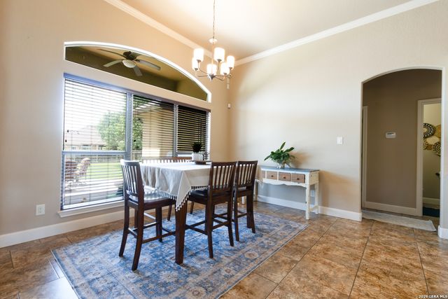 1640 CAMDEN LN, Pleasanton, TX 78064