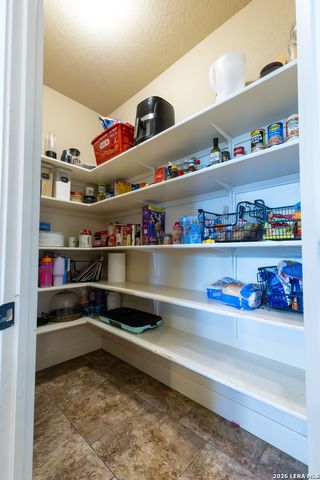 1640 CAMDEN LN, Pleasanton, TX 78064