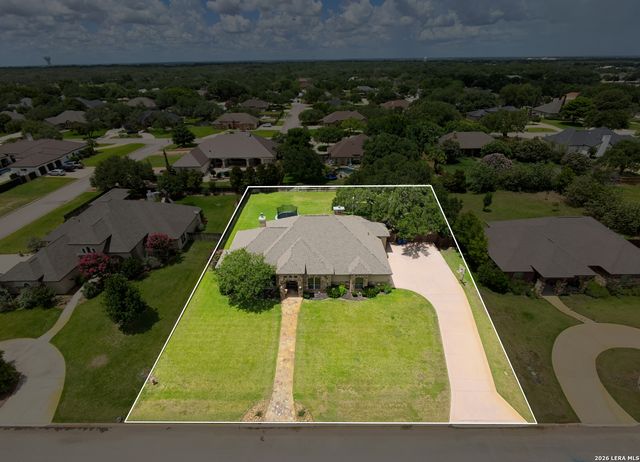 1640 CAMDEN LN, Pleasanton, TX 78064