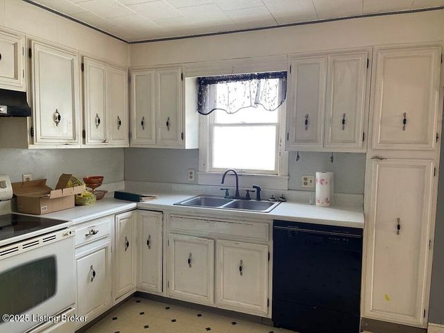 8354 W Kent SR 256, Lexington, IN 47138