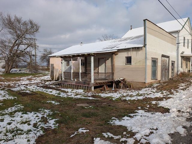 8354 W Kent SR 256, Lexington, IN 47138