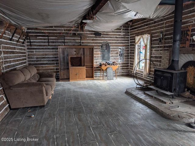 8354 W Kent SR 256, Lexington, IN 47138