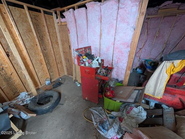 8354 W Kent SR 256, Lexington, IN 47138