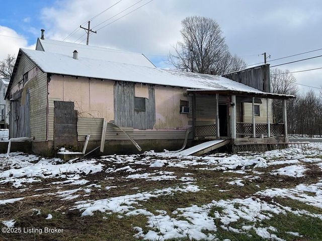 8354 W Kent SR 256, Lexington, IN 47138