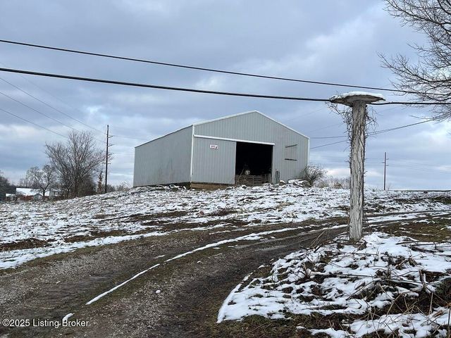 8354 W Kent SR 256, Lexington, IN 47138