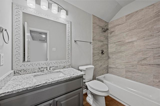 1045 Rodin Lane, Carrollton, TX 75006