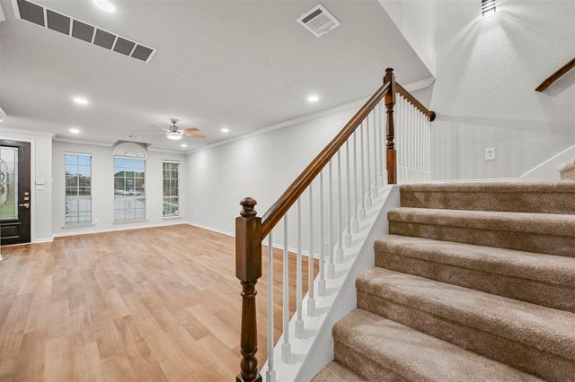 1045 Rodin Lane, Carrollton, TX 75006