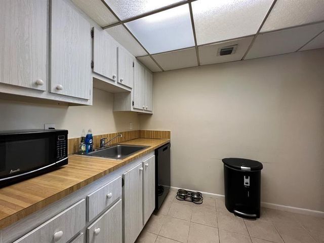 1807 Fairview Villas Drive 3, Palm Springs, FL 33406