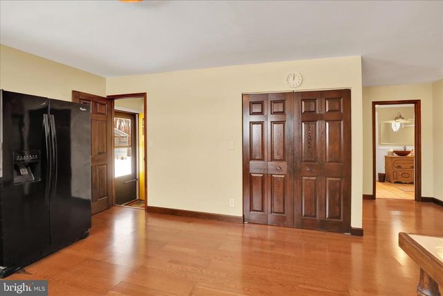 1239 S MEADOW LN, Palmyra, PA 17078