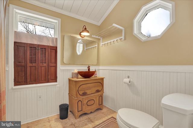 1239 S MEADOW LN, Palmyra, PA 17078