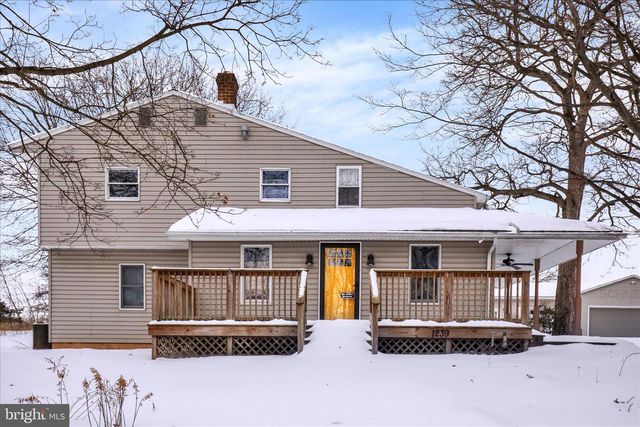 1239 S MEADOW LN, Palmyra, PA 17078