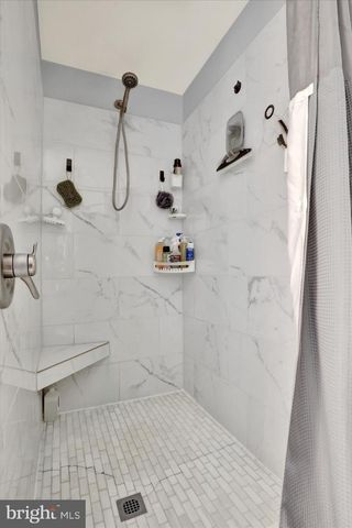 1239 S MEADOW LN, Palmyra, PA 17078