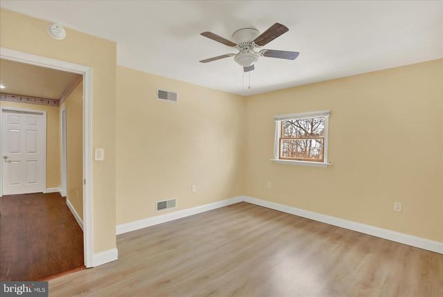 1239 S MEADOW LN, Palmyra, PA 17078