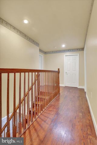 1239 S MEADOW LN, Palmyra, PA 17078